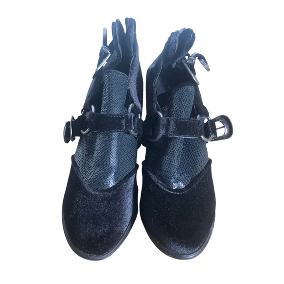 The Buckle Gimmick black velvet/sequin platform booties. Sz 7 NEW - Picture 2 of 4